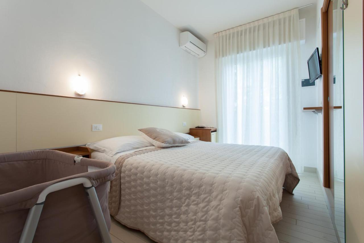 B&B Airone Cervia - Camere E Appartamenti Luaran gambar